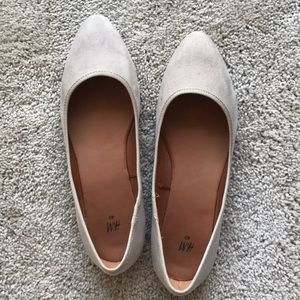 H&M suede beige flats